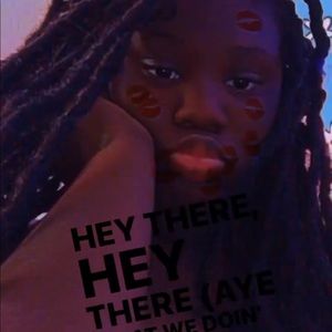 Meet your Posher, Molivia